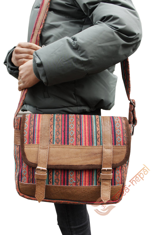 Kantoortas Sarlahi Tato 1 Kantoortas Sarlahi tato – premium schoudertas voor van eco-leer, vooraanzicht