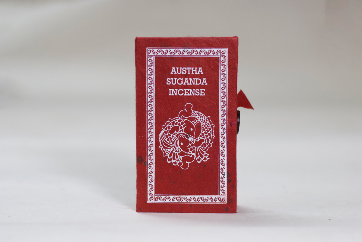 Austha-Suganda-box-outside-stupa-incense Austha Suganda wierook