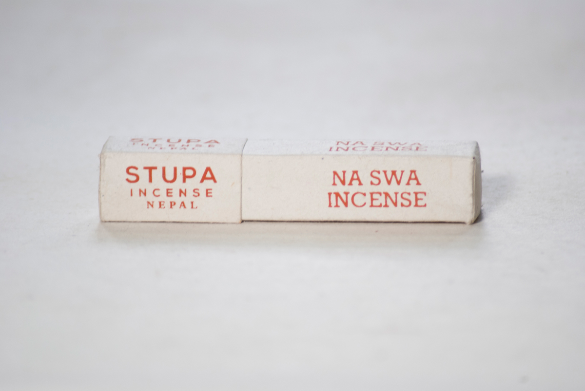 Na-Swa-tube-single_stupa-incense Na Swa wierook in buis