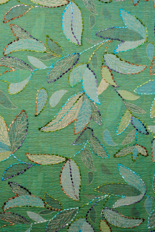 Wollen-geborduurde-sjaal-en-omslagdoek-Lentegroen-Blad-BW089-3 Wollen-geborduurde-sjaal-en-omslagdoek-Lentegroen-Blad